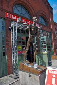 Adam und Eva waren gut versteckt